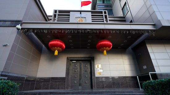 美媒揭开了美方无端要求中国关闭驻休斯敦总领馆的真相